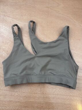 ALO Yoga Cut-out Sexy Sports Bra in Gravel